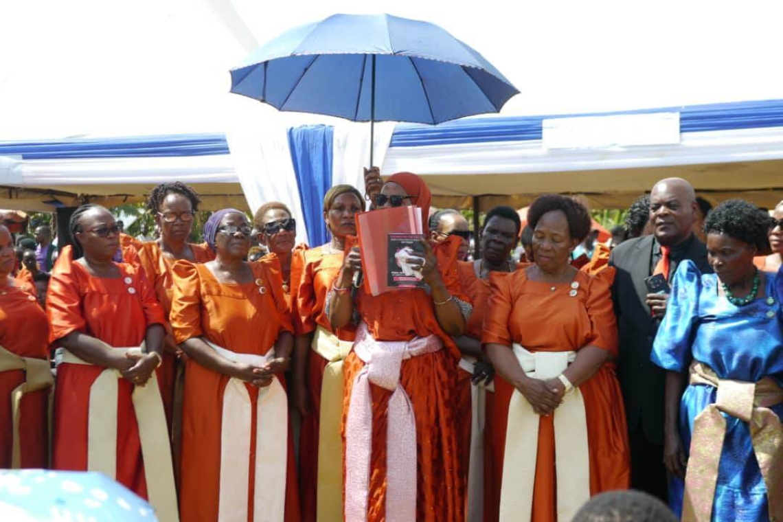 Minister Mariam Nkalubo addressing the mourners